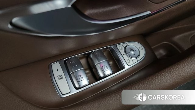 Mercedes-Benz E-Class W213 id 4411063 из Кореи 31