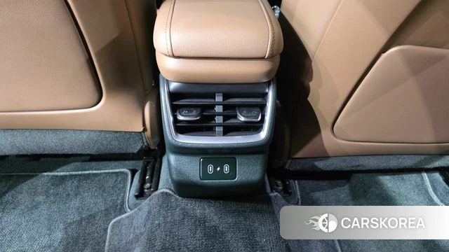 Hyundai Grandeur Hybrid (GN7) id 4516724 из Кореи 31