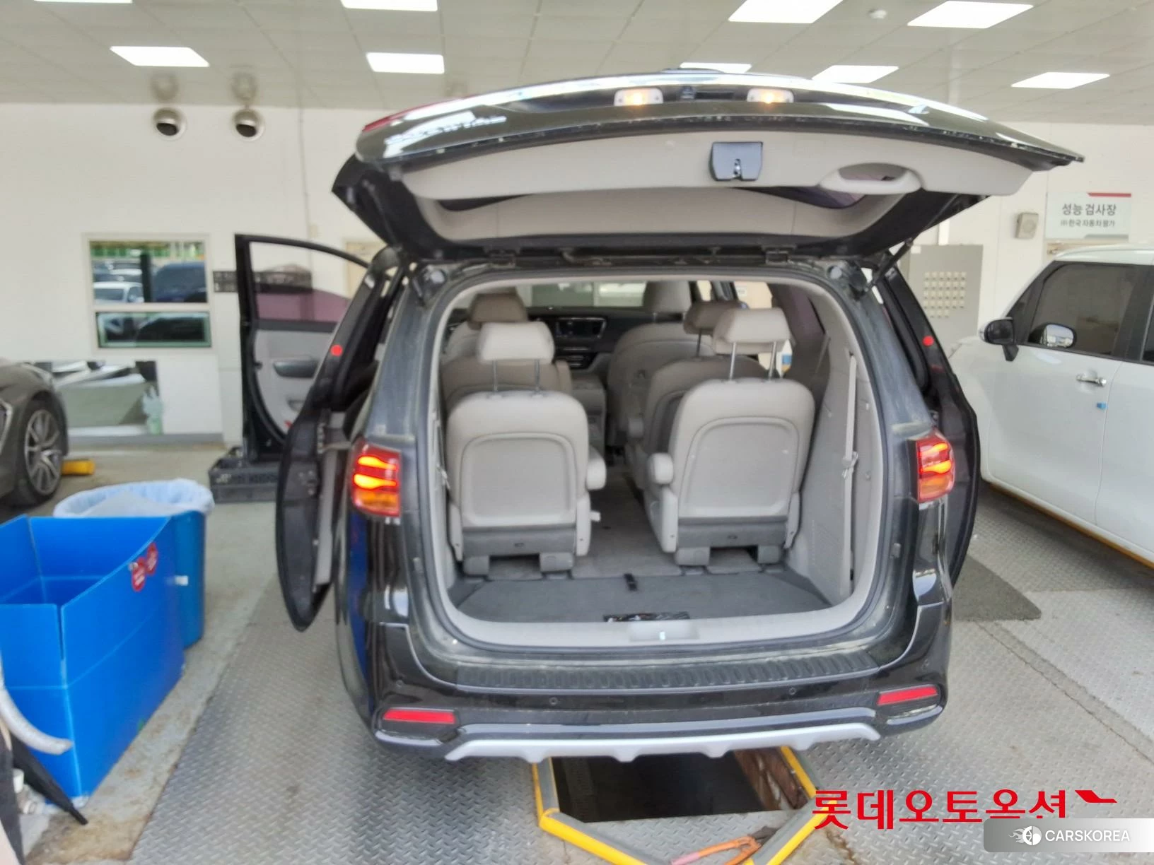 Kia Carnival id 4289556 из Кореи 31