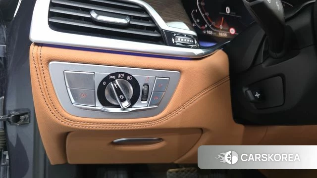 BMW 7 Series (G11) id 4424455 из Кореи 31