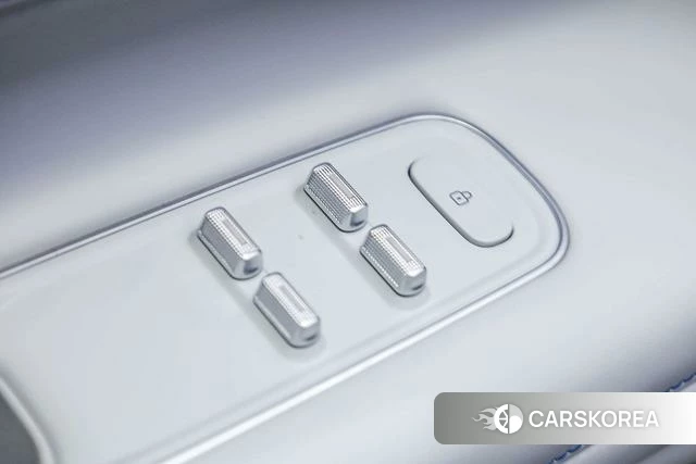 AITO Ask the world M9 id 3920829 из Китая 31