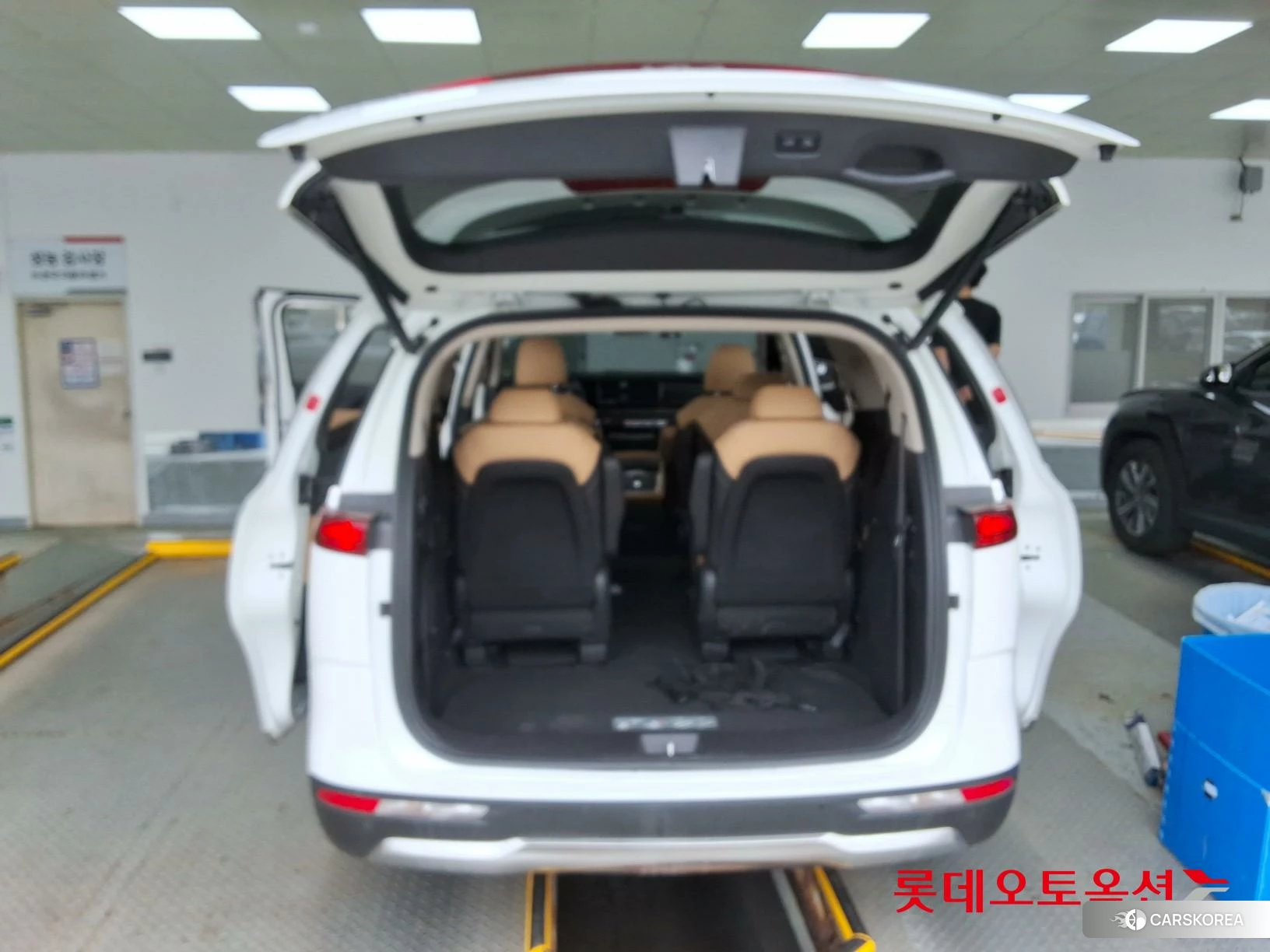 Kia Carnival id 3875767 из Кореи 31