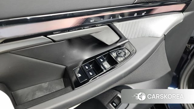 BMW 5 Series (G60) id 4194014 из Кореи 31