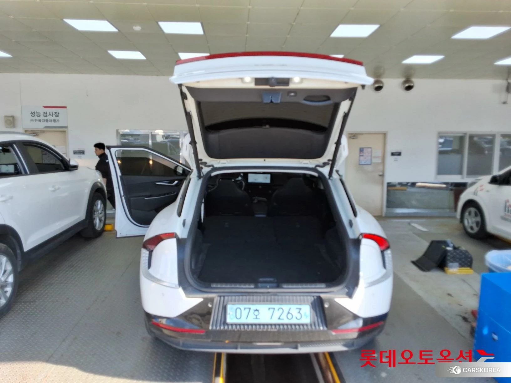 Kia EV6 id 3882151 из Кореи 31