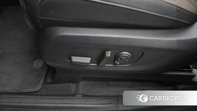 Kia The New Carnival 4th Generation id 4686837 из Кореи 31
