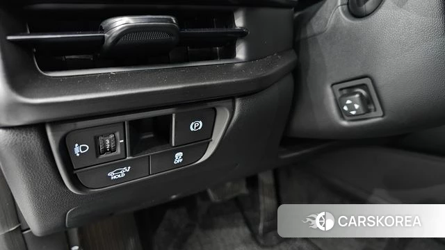 Hyundai Grandeur (GN7) id 4185753 из Кореи 31