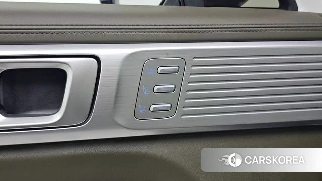Hyundai Santa Fe (MX5) id 4739433 из Кореи 31