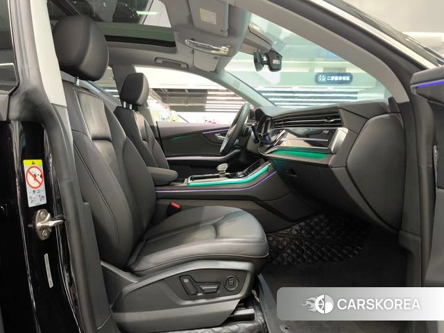 Audi Q8 id 4359340 из Китая 31