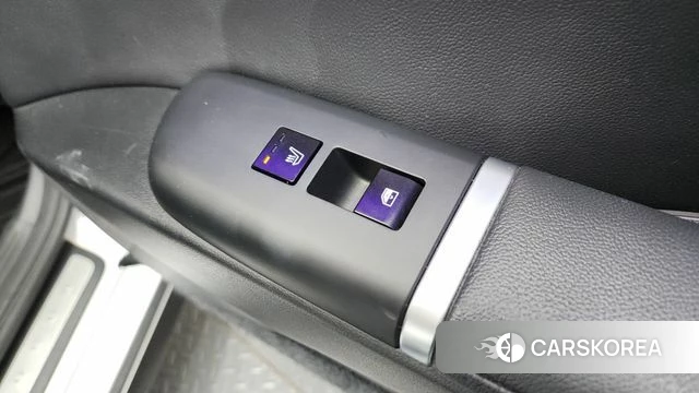 Hyundai Grandeur (GN7) id 4248806 из Кореи 31