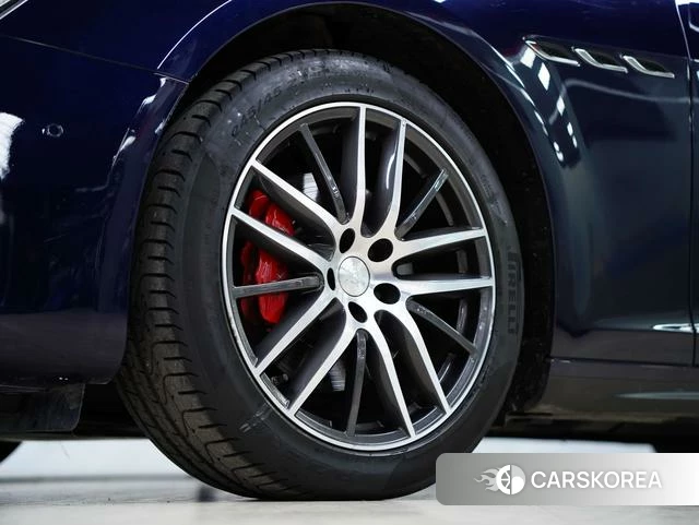 Maserati Ghibli id 4211447 из Китая 31