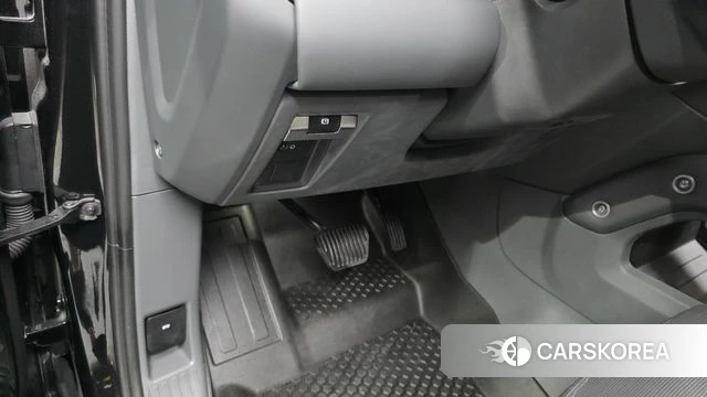 Land Rover Defender (L663) id 4898030 из Кореи 31