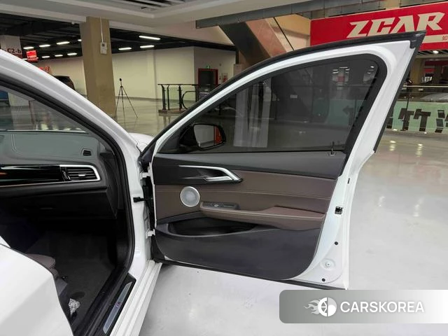 BMW 1 series id 4277164 из Китая 31