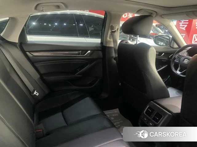 Honda Accord id 4307778 из Китая 31