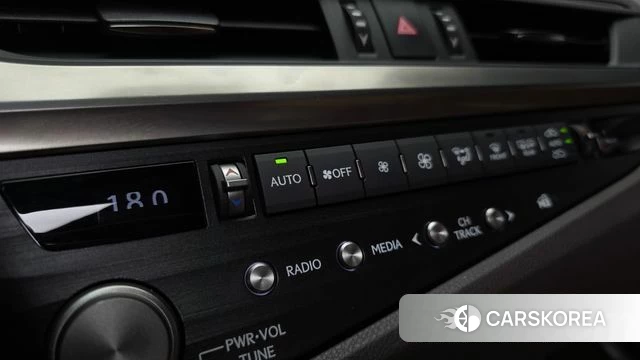Lexus ES300h 7th generation id 4550736 из Кореи 31