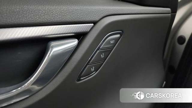 Hyundai The New Grandeur IG id 4268618 из Кореи 31