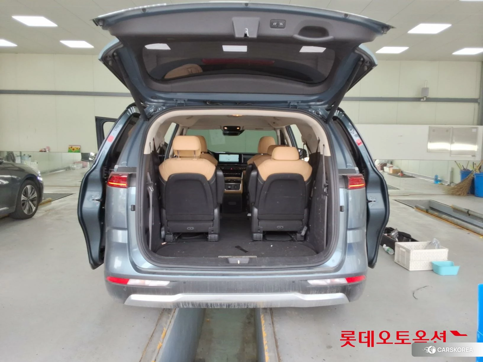 Kia Carnival id 3888379 из Кореи 31