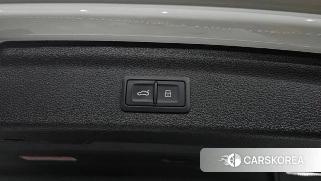 Audi Q3 (F3) id 4542460 из Кореи 31