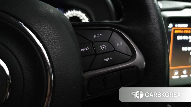Jeep Renegade id 4741446 из Кореи 31
