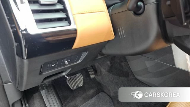 Land Rover Discovery 5 id 4658018 из Кореи 31