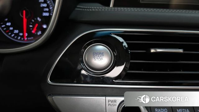 Genesis G70 id 4520224 из Кореи 31
