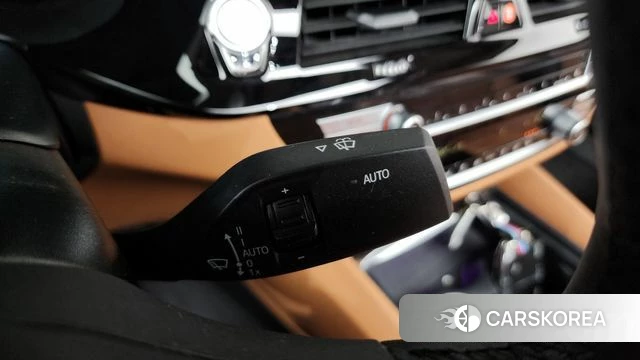 BMW 5 Series (G30) id 4917437 из Кореи 31