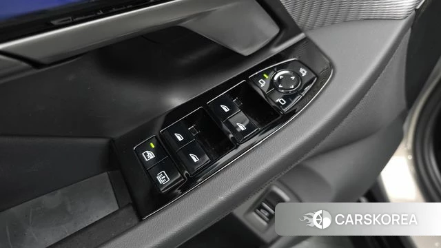 BMW 5 Series (G60) id 4194023 из Кореи 31