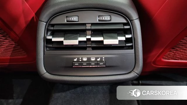 Maserati Ghibli id 4428917 из Кореи 31
