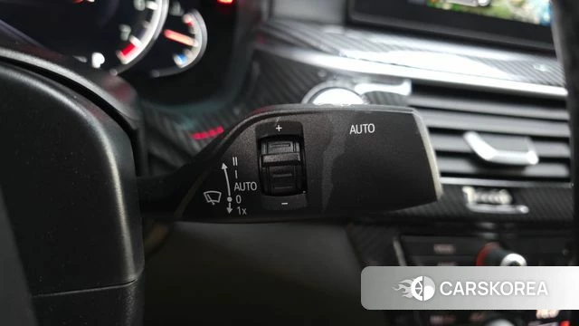 BMW 5 Series (G30) id 4233176 из Кореи 31