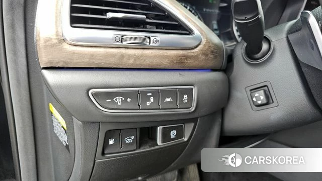 Genesis G90 id 4294464 из Кореи 31