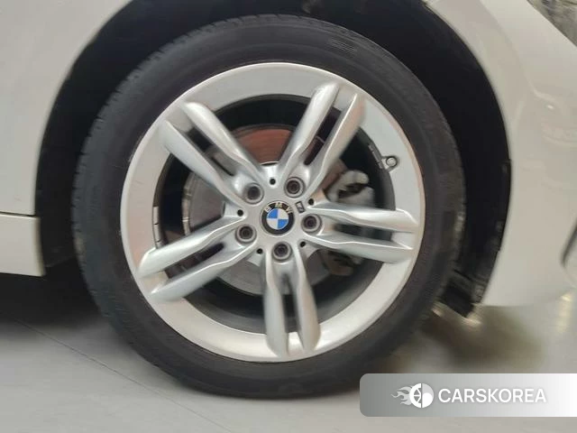 BMW 1 series id 4359512 из Китая 31