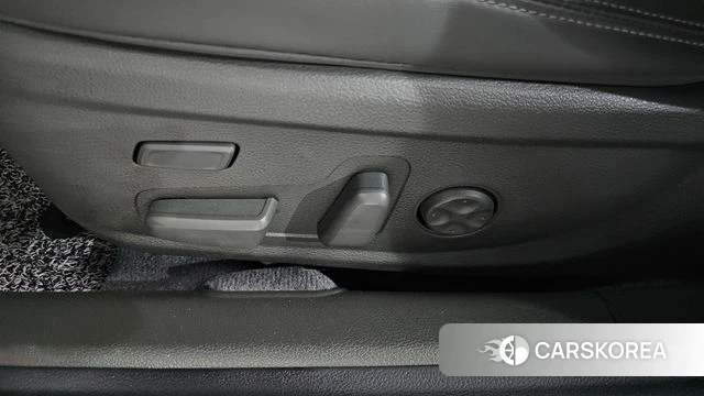 Hyundai The New Grandeur IG id 4402763 из Кореи 31