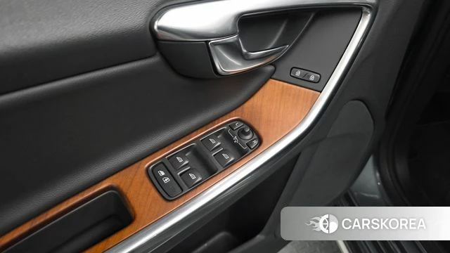 Volvo V60 Cross-Country id 4699024 из Кореи 31