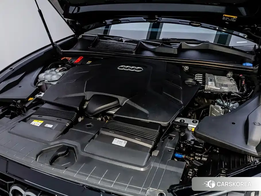 Audi Q8 id 4599756 из Китая 31