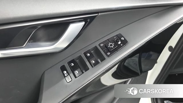 Kia Di Ol Nu Niro id 4697247 из Кореи 31