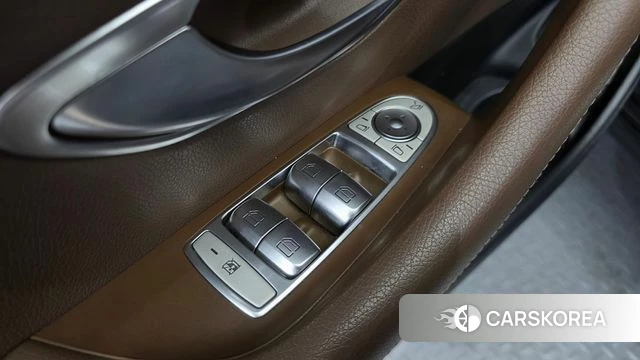 Mercedes-Benz E-Class W213 id 4671256 из Кореи 31