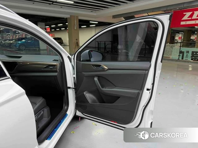 Volkswagen Tuyue id 4277110 из Китая 31