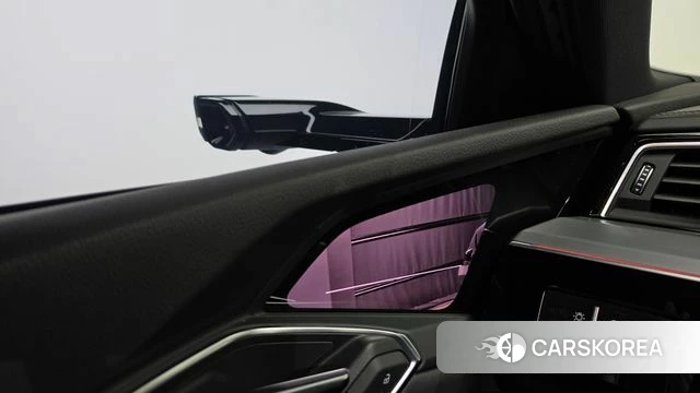 Audi e-Tron id 4721279 из Кореи 31