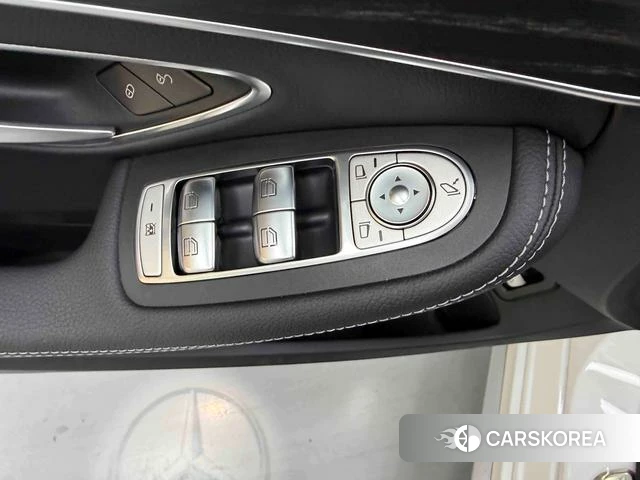 Mercedes-Benz Class C id 4264674 из Китая 31