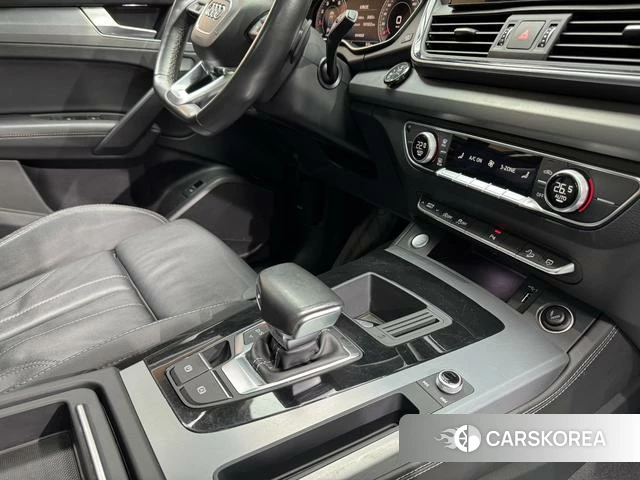 Audi Q5L Sportback id 4261588 из Китая 31