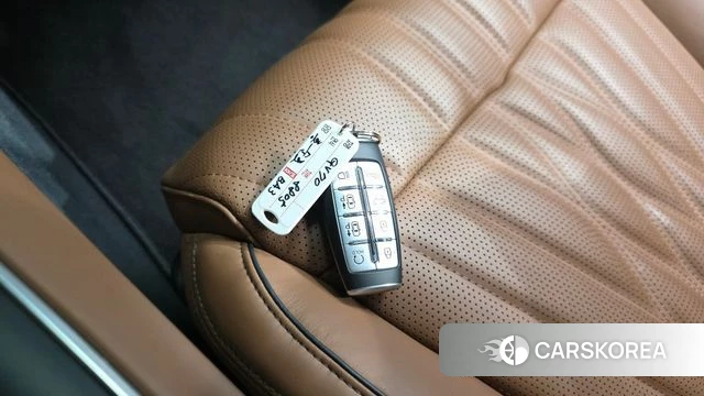 Genesis GV70 id 4187606 из Кореи 32