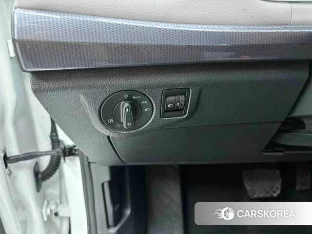 Volkswagen Bora id 4298202 из Китая 32