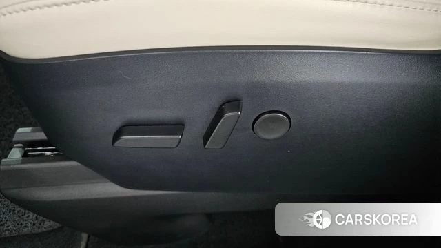 Tesla Model X id 4284186 из Кореи 32