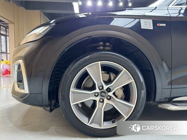 Audi Q5L Sportback id 4261588 из Китая 32
