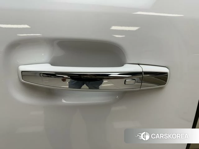 Buick GL8 id 4208325 из Китая 32