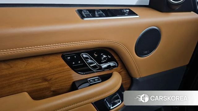 Land Rover Range Rover 4th Generation id 4196779 из Кореи 32