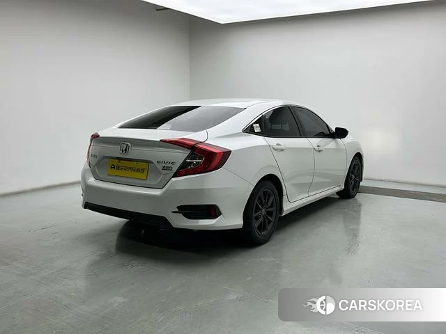 Honda Civic id 4313898 из Китая 32