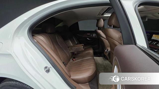 Mercedes-Benz E-Class W213 id 4416646 из Кореи 32