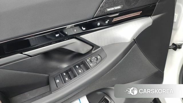 BMW 5 Series (G60) id 4308405 из Кореи 32