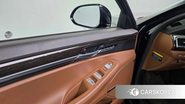 Genesis G90 id 4614714 из Кореи 32
