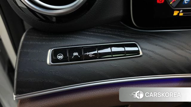 Mercedes-Benz E-Class W213 id 4775849 из Кореи 32
